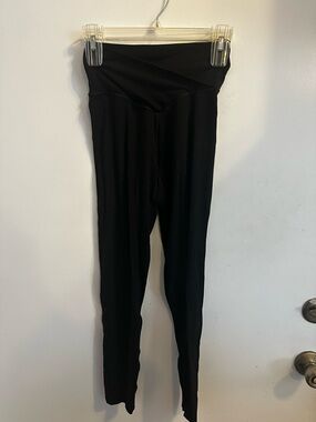 aerie Black High-Waist Crossover Leggings